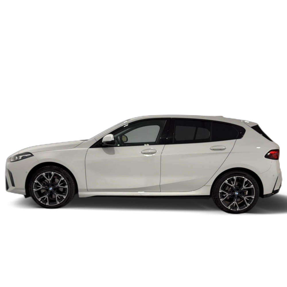 Renting BMW Serie 1 116i 90 kW (122 CV) 1