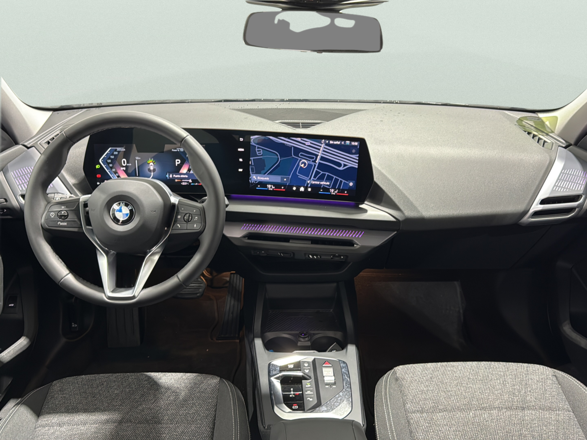 Renting BMW Serie 1 116i 90 kW (122 CV) 1