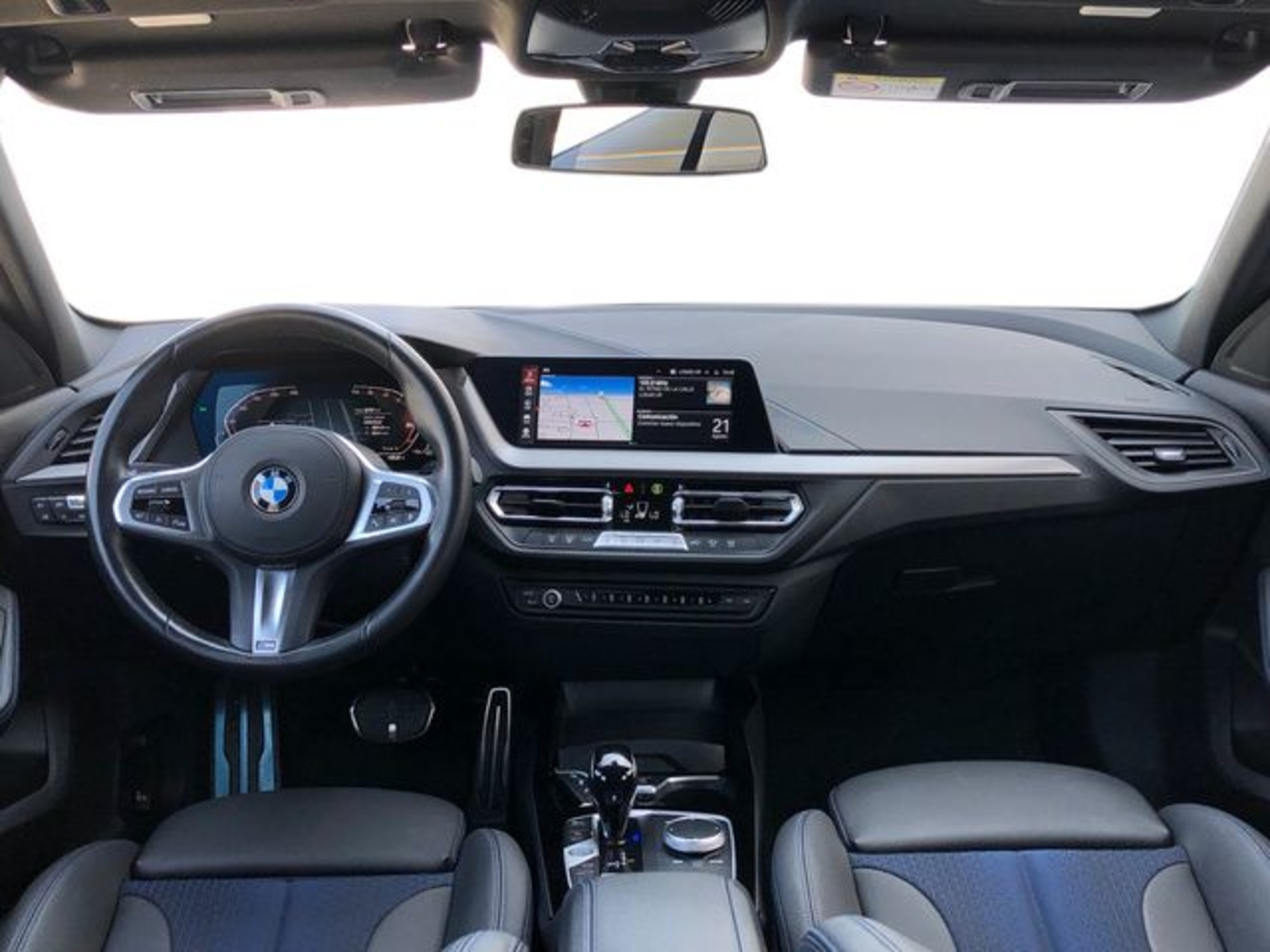 Renting BMW Serie 1 118d 110 kW (150 CV) 1 9