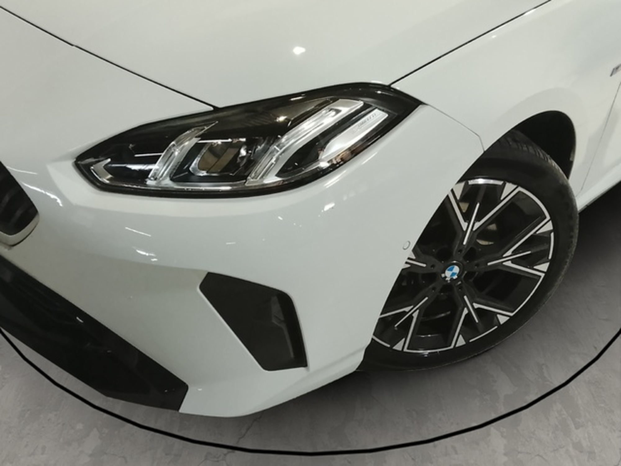 Renting BMW Serie 1 118d 110 kW (150 CV) 12 5