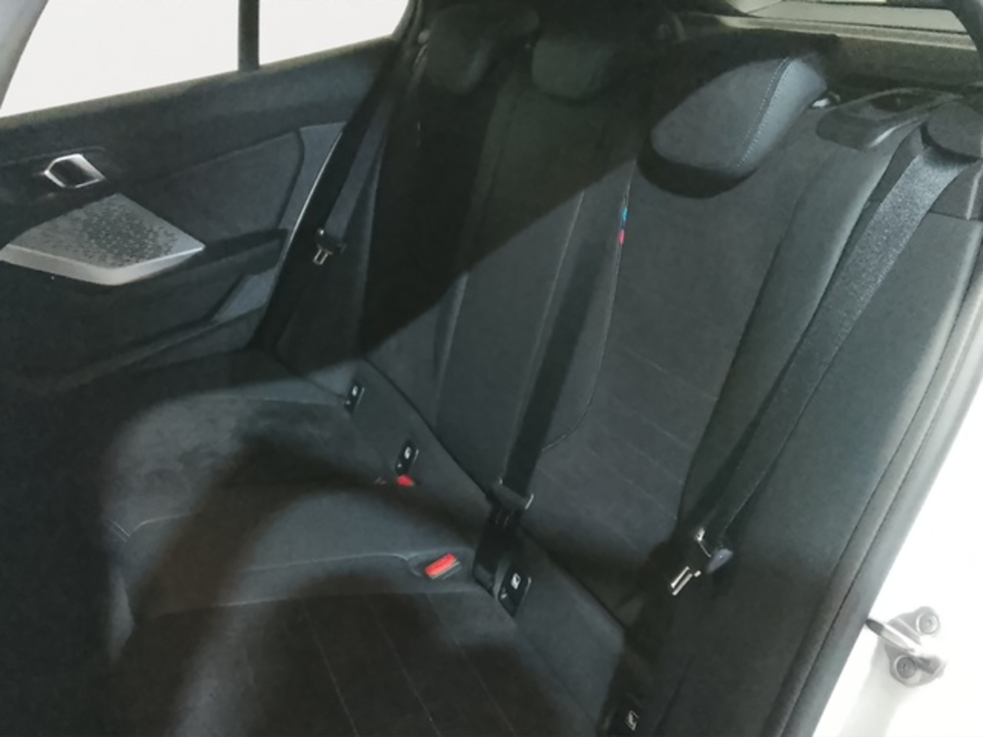 Renting BMW Serie 1 118d 110 kW (150 CV) 12 5