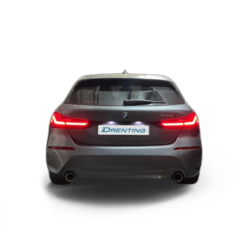 Renting BMW Serie 1 118d Business 110 kW (150 CV) 3 4