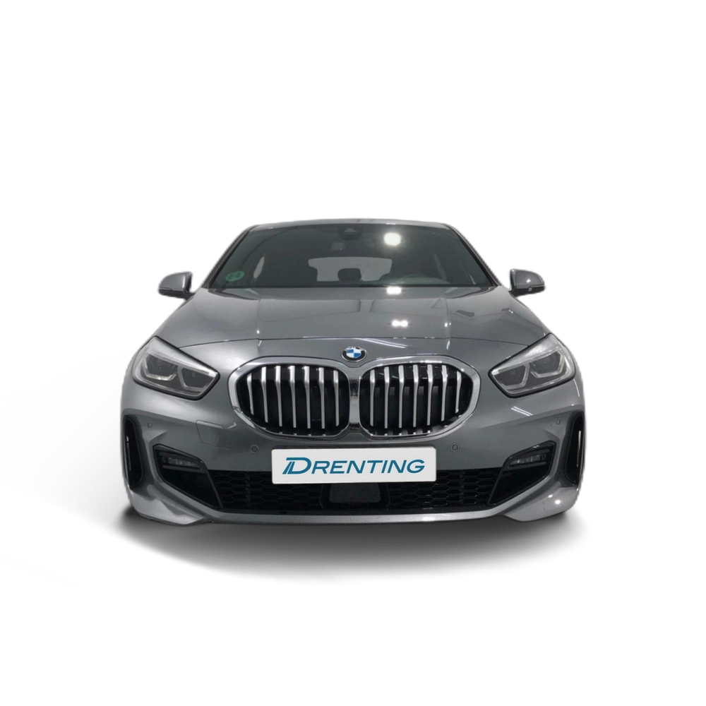 Renting BMW Serie 1 118d Business 110 kW (150 CV) 5 11