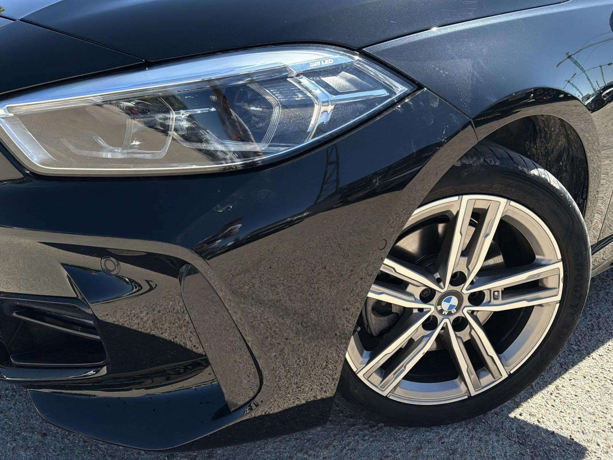 Renting BMW Serie 1 118d Business 110 kW (150 CV) 5 6