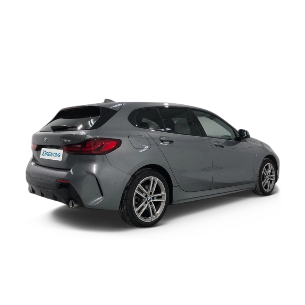 Renting BMW Serie 1 118d Business 110 kW (150 CV) 5 7