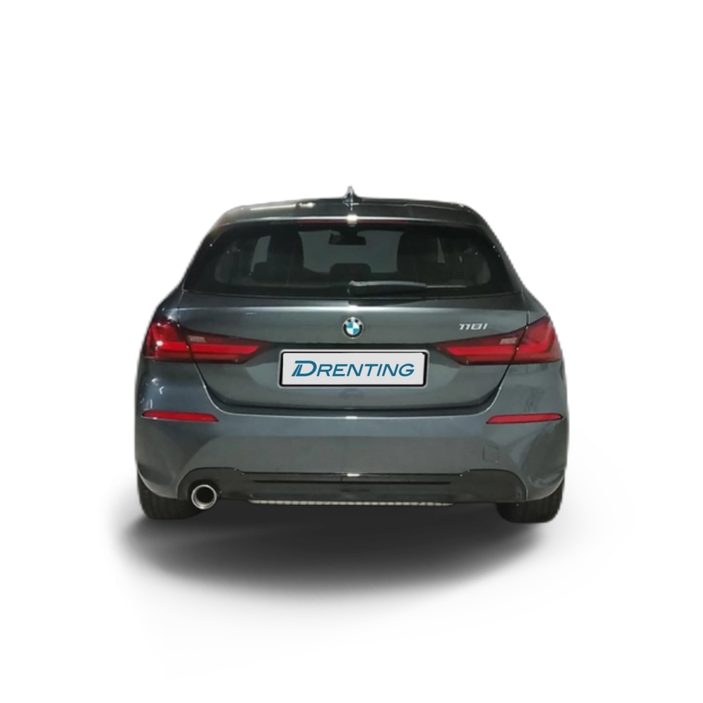 Renting BMW Serie 1 118i 103 kW (140 CV) 6 6