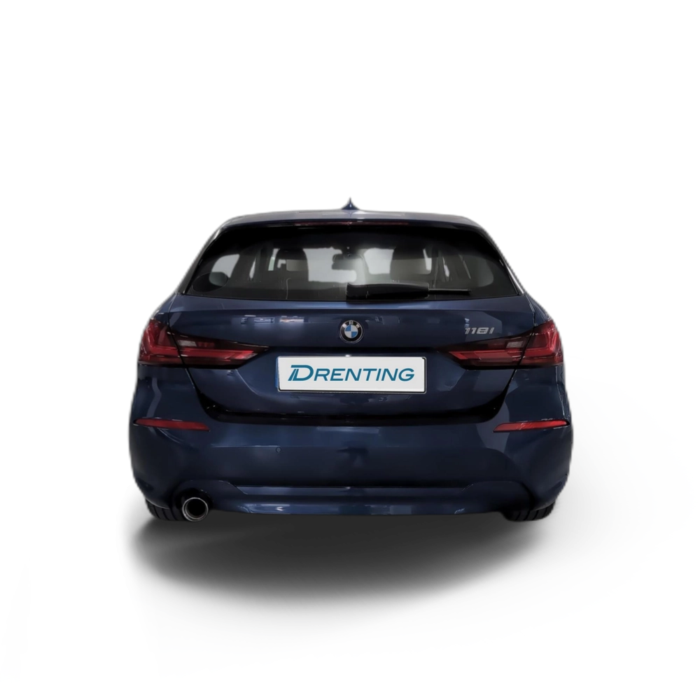 Renting BMW Serie 1 118i 103 kW (140 CV) 7
