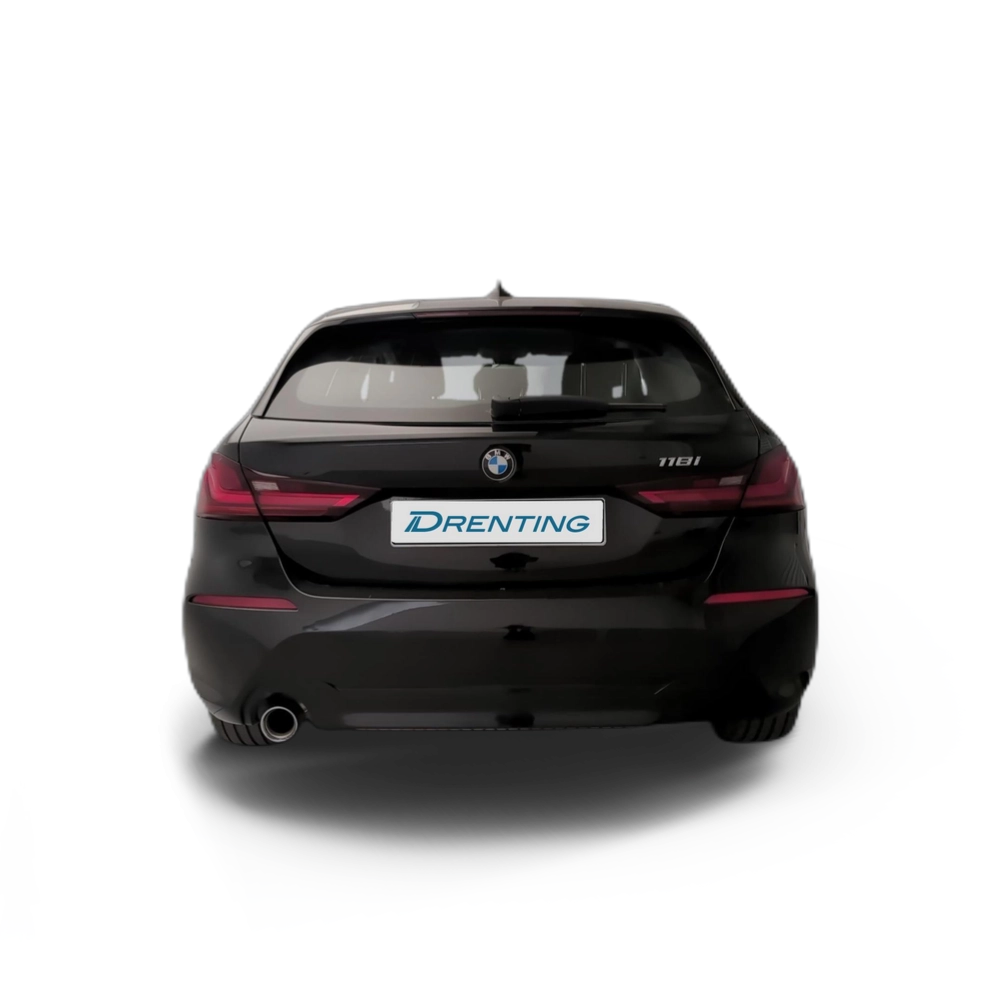 Renting BMW Serie 1 118i 103 kW (140 CV) 7 2
