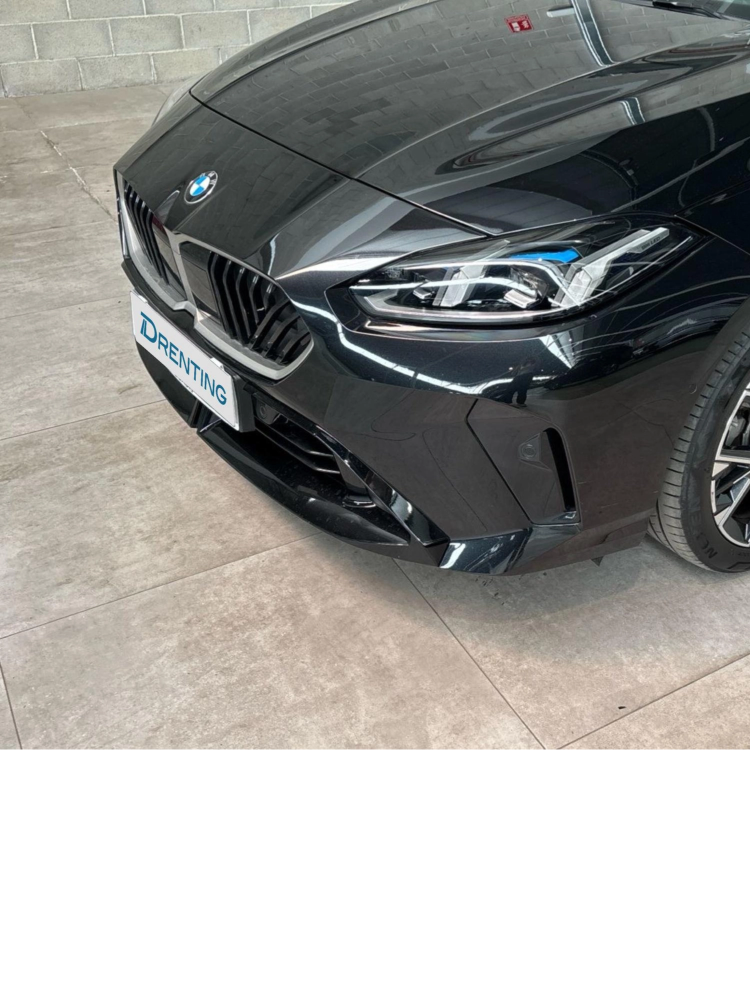 Renting BMW Serie 1 120d 120 kW (163 CV) 10 32