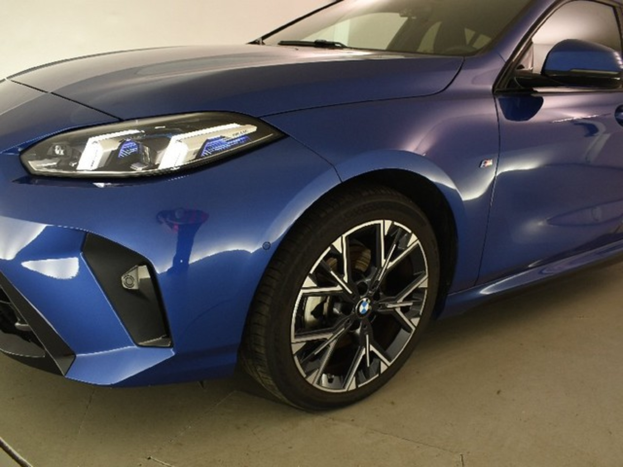 Renting BMW Serie 1 120d 120 kW (163 CV) 10 44
