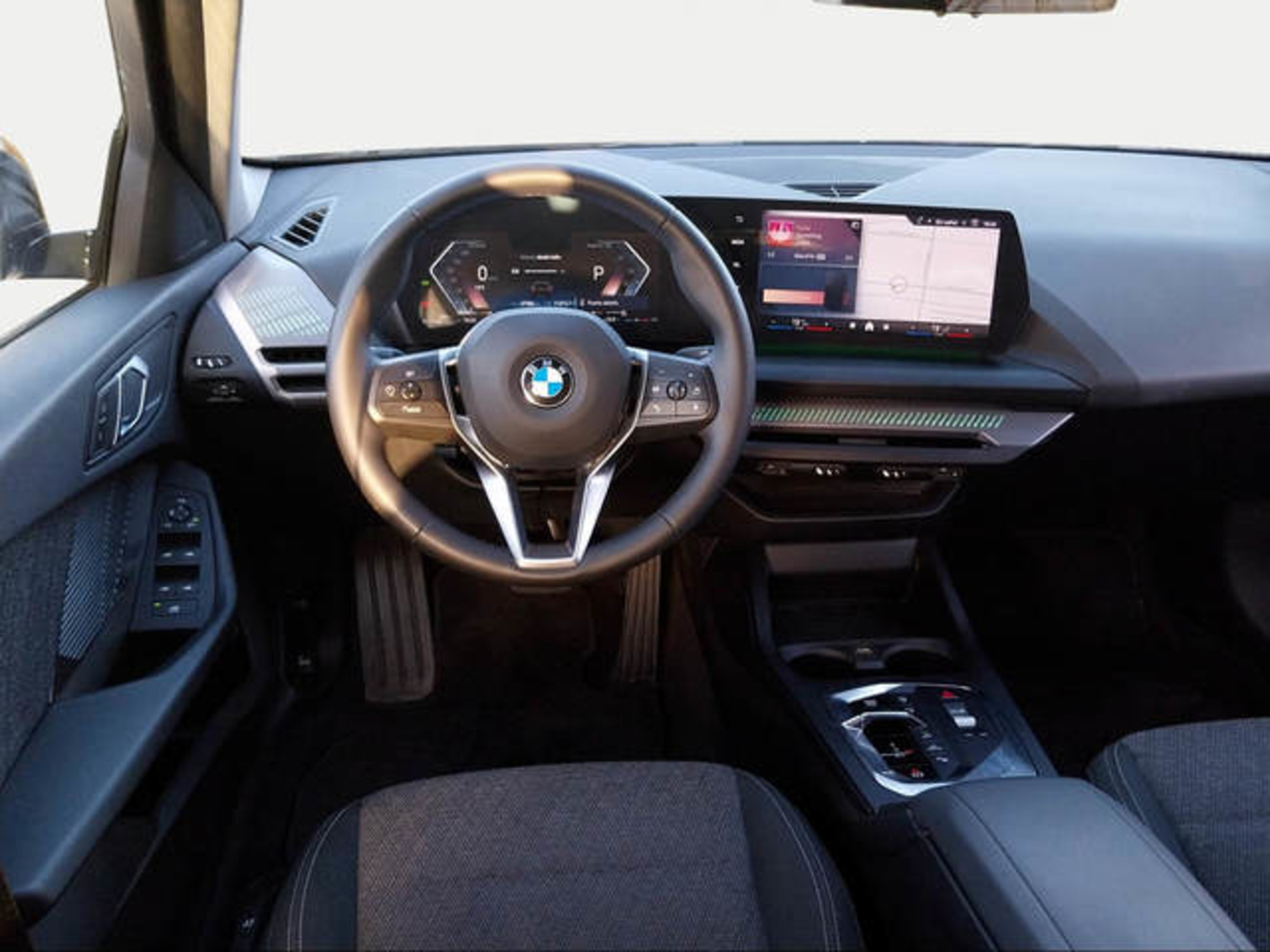 Renting BMW Serie 1 120d 120 kW (163 CV) 12 20