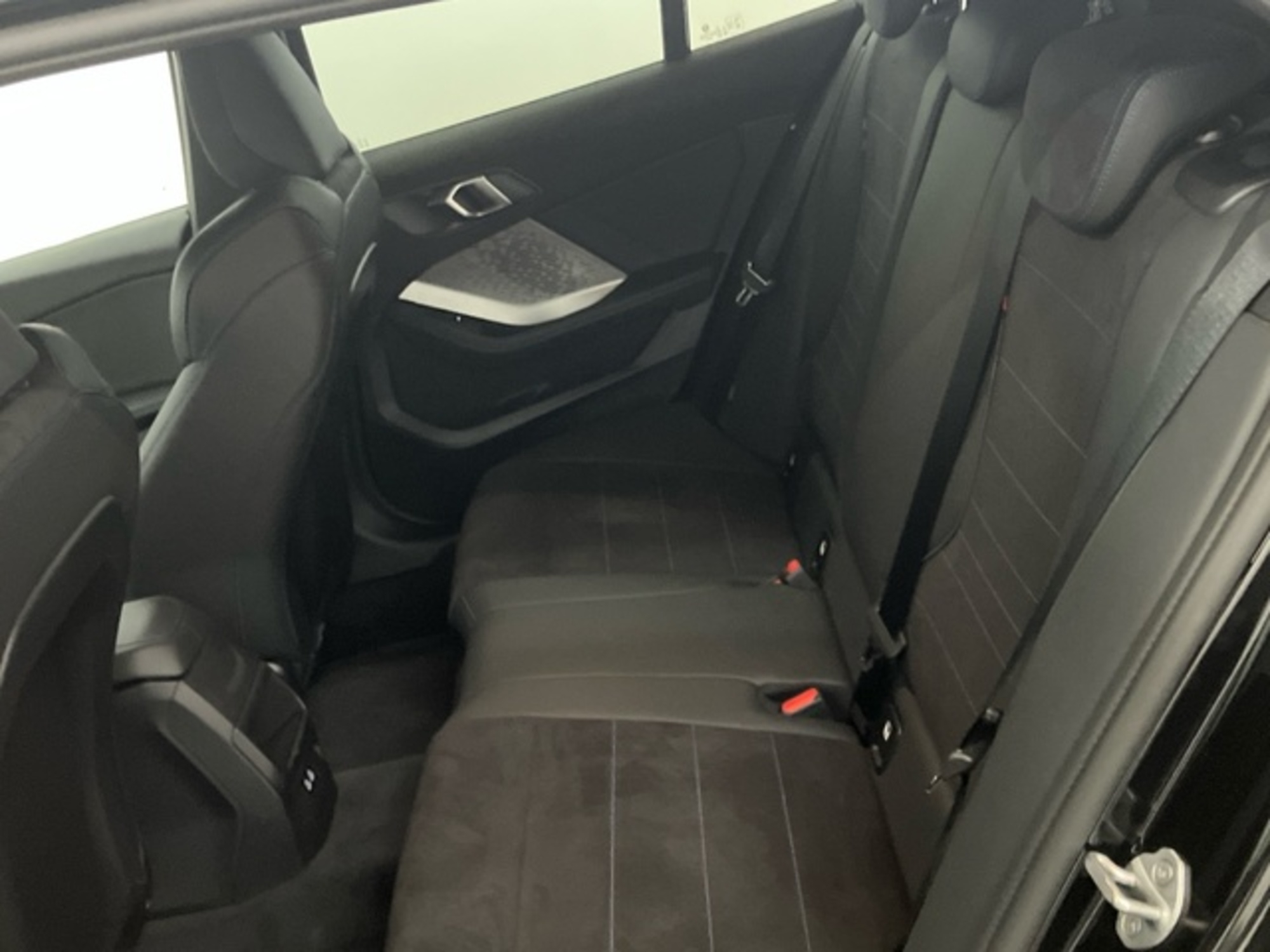 Renting BMW Serie 1 120d 120 kW (163 CV) 16