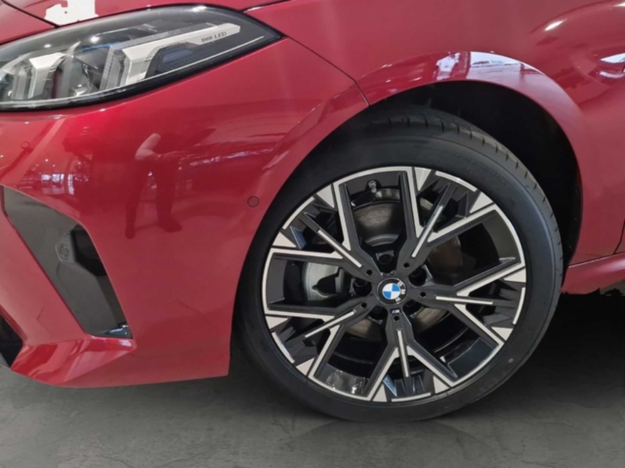 Renting BMW Serie 1 120i 125 kW (170 CV) 1