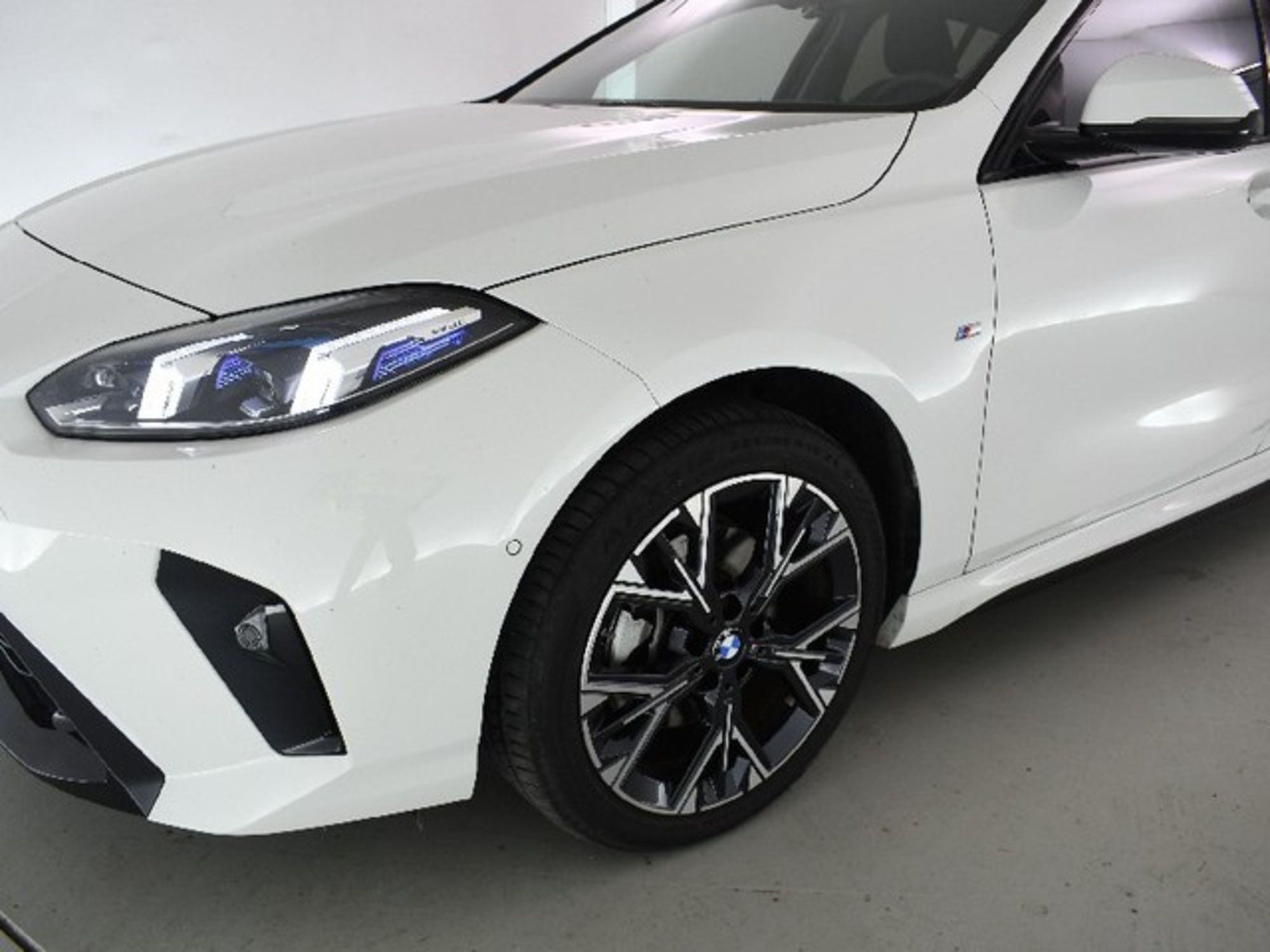 Renting BMW Serie 1 120i 125 kW (170 CV) 12 2
