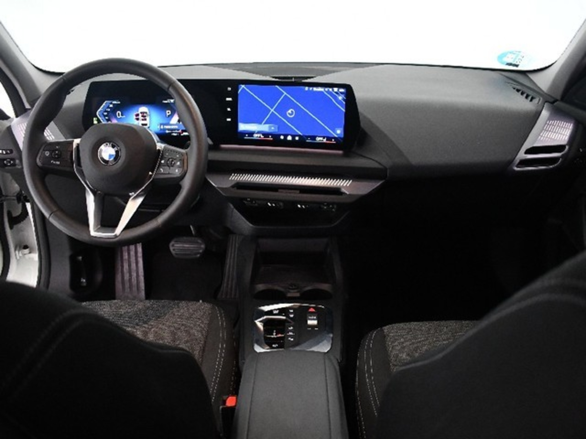 Renting BMW Serie 1 120i 125 kW (170 CV) 12 2