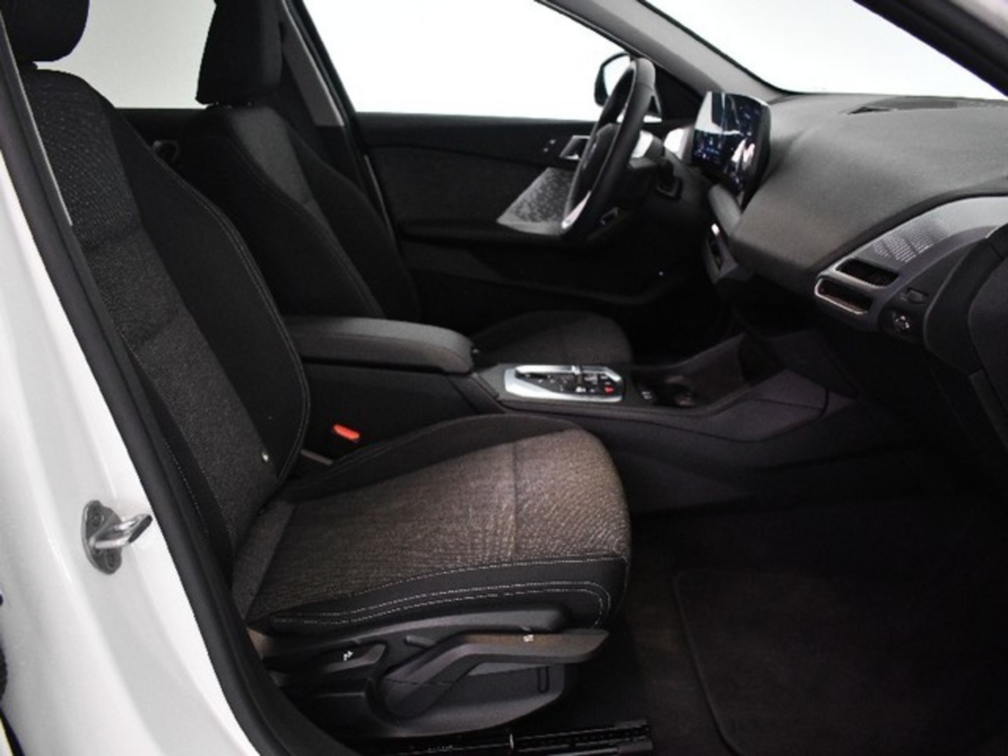 Renting BMW Serie 1 120i 125 kW (170 CV) 12 2