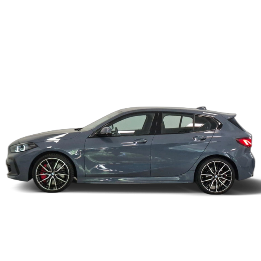 Renting BMW Serie 1 120i 131 kW (178 CV)
