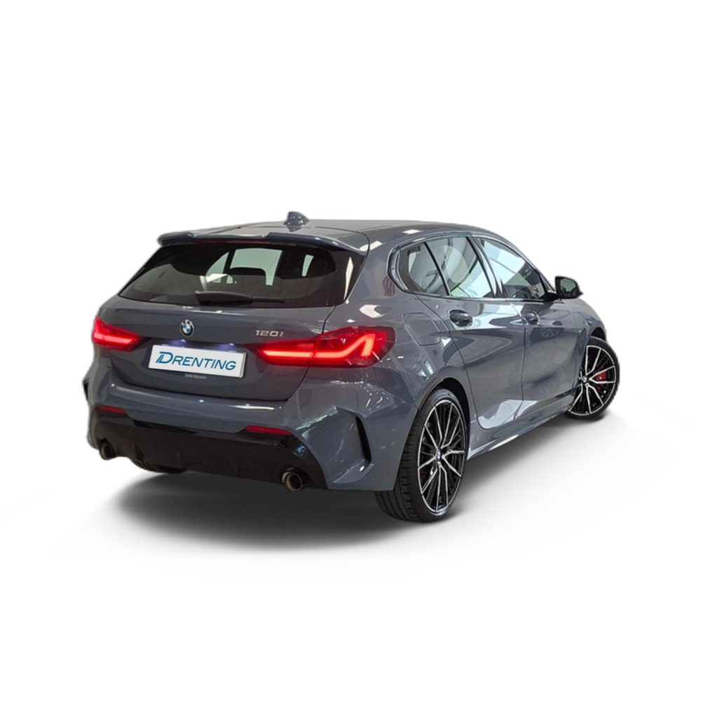 Renting BMW Serie 1 120i 131 kW (178 CV)