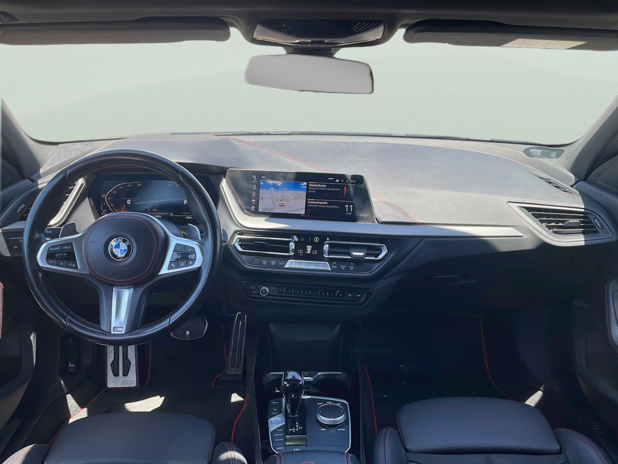 Renting BMW Serie 1 128ti 195 kW (265 CV) 1