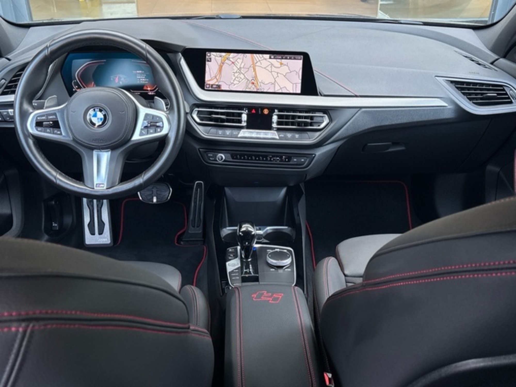 Renting BMW Serie 1 128ti 195 kW (265 CV) 2