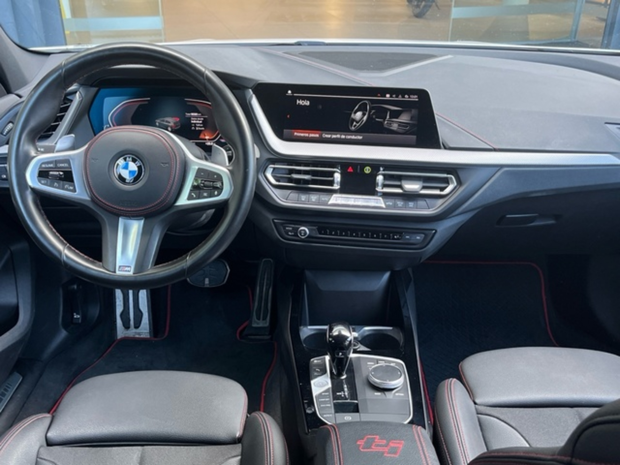 Renting BMW Serie 1 128ti 195 kW (265 CV)