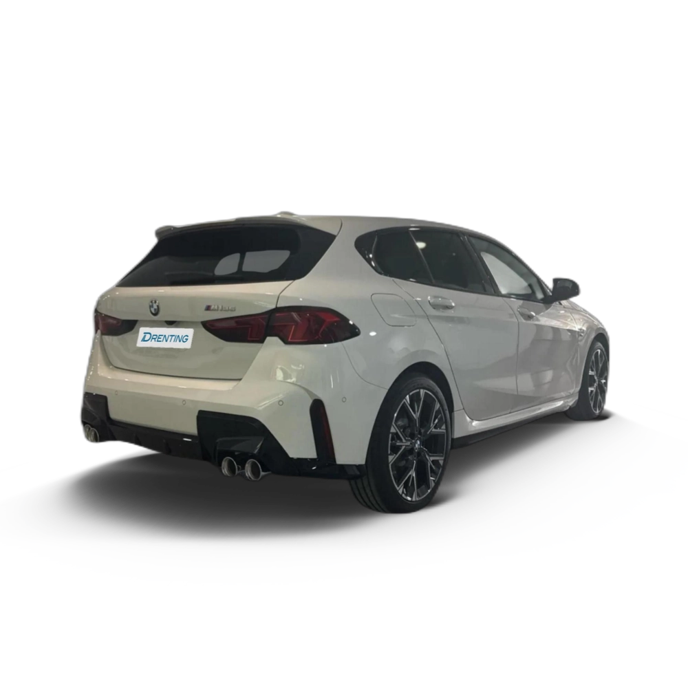 Renting BMW Serie 1 M135i xDrive 221 kW (300 CV) 1 1