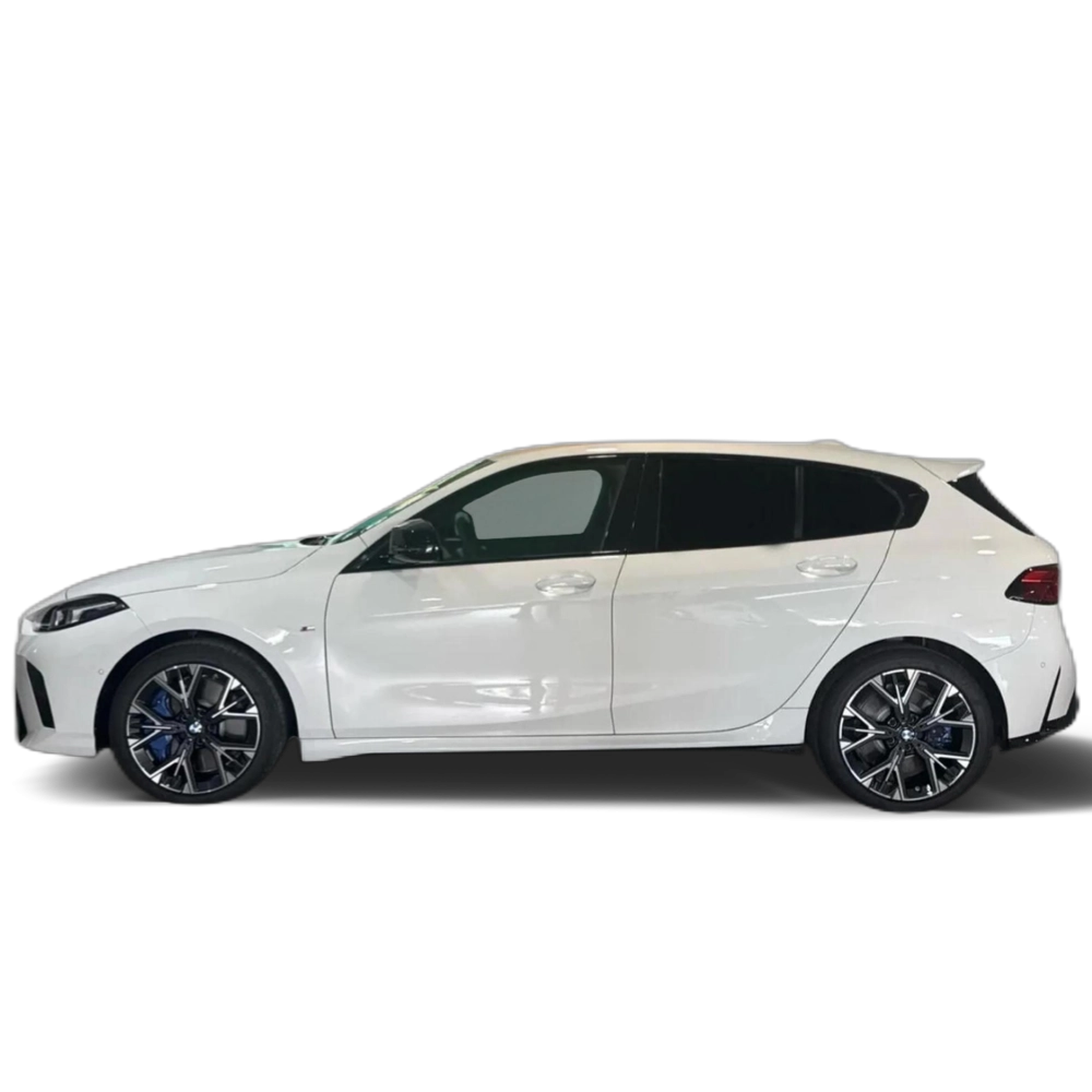 Renting BMW Serie 1 M135i xDrive 221 kW (300 CV) 1 1