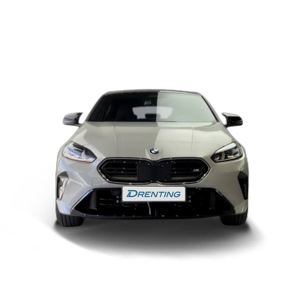 Renting BMW Serie 1 M135i xDrive 221 kW (300 CV) 6 1
