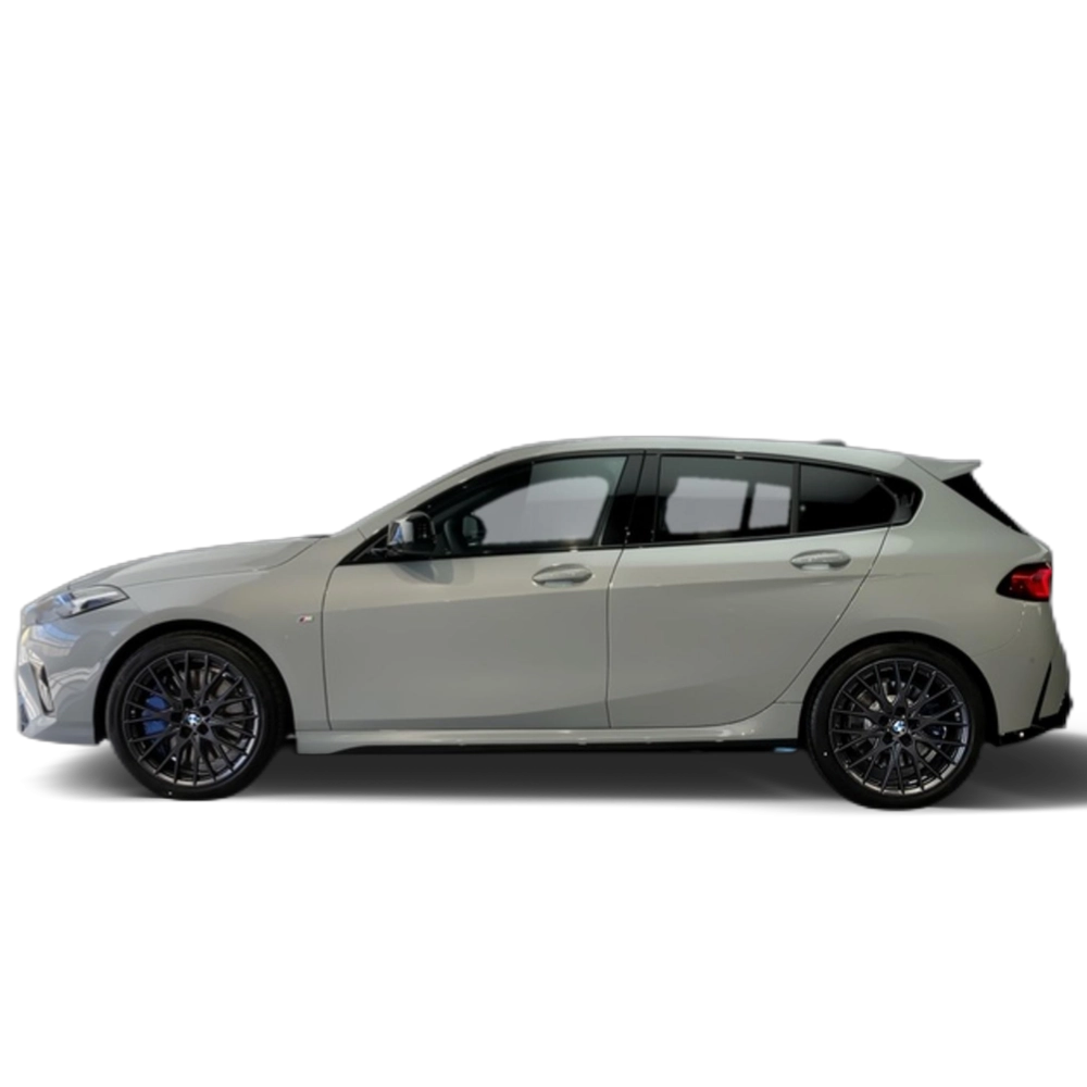 Renting BMW Serie 1 M135i xDrive 221 kW (300 CV) 6 1