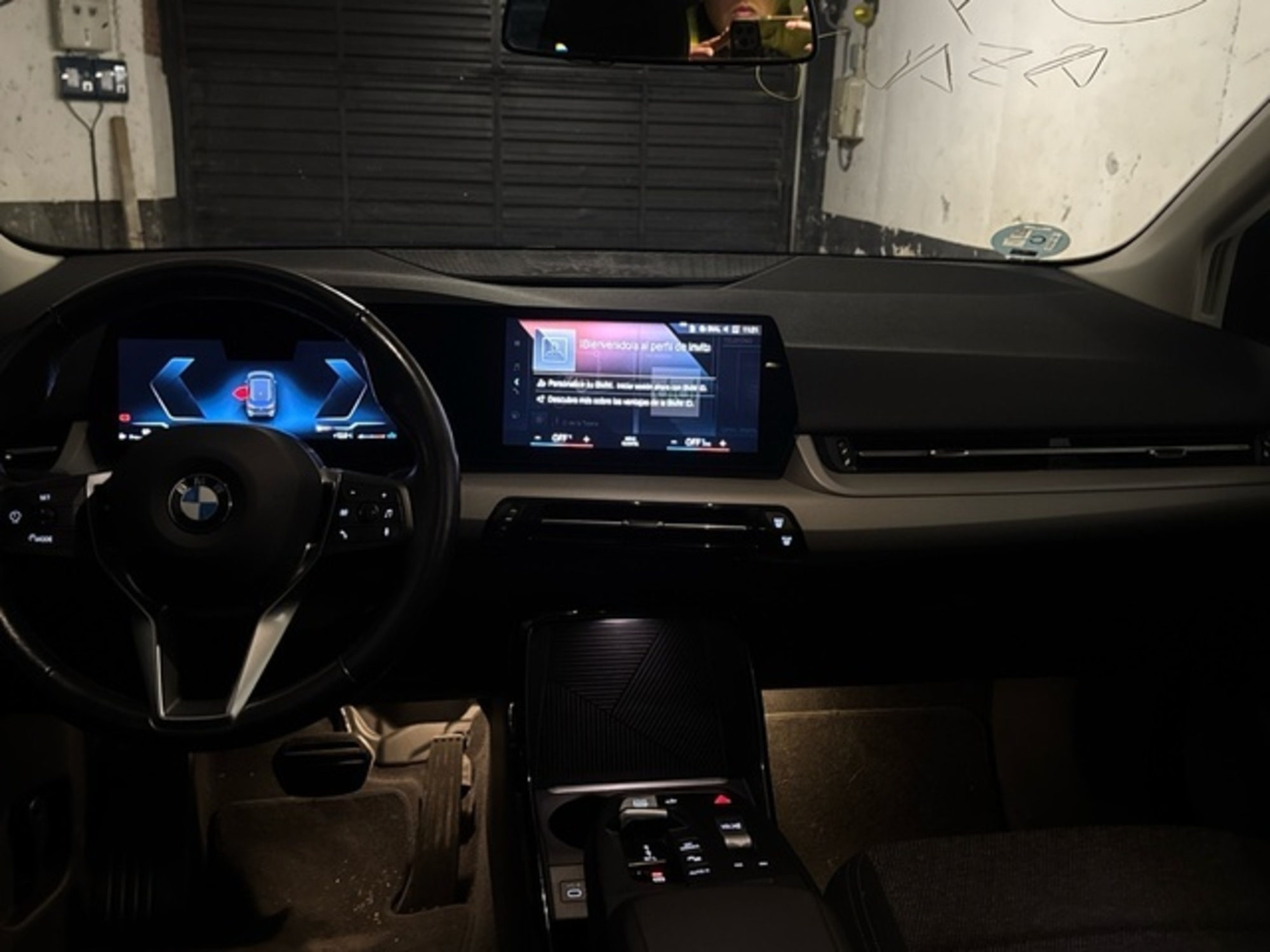 Renting BMW Serie 2 218d Active Tourer 110 kW (150 CV) 10 1