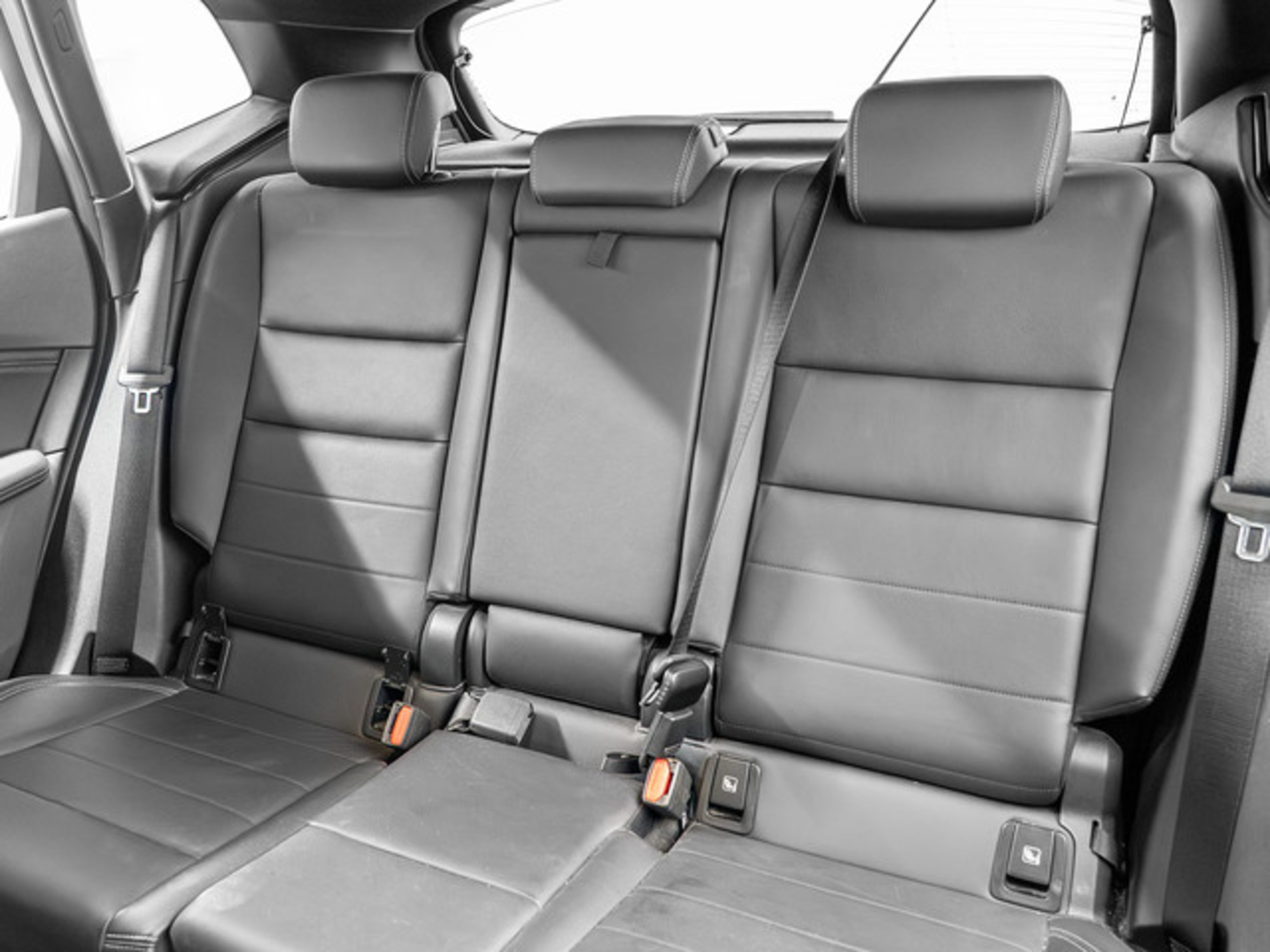 Renting BMW Serie 2 218d Active Tourer 110 kW (150 CV) 10 7