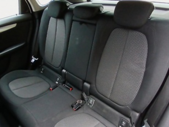 Renting BMW Serie 2 218d Active Tourer Business 110 kW (150 CV)