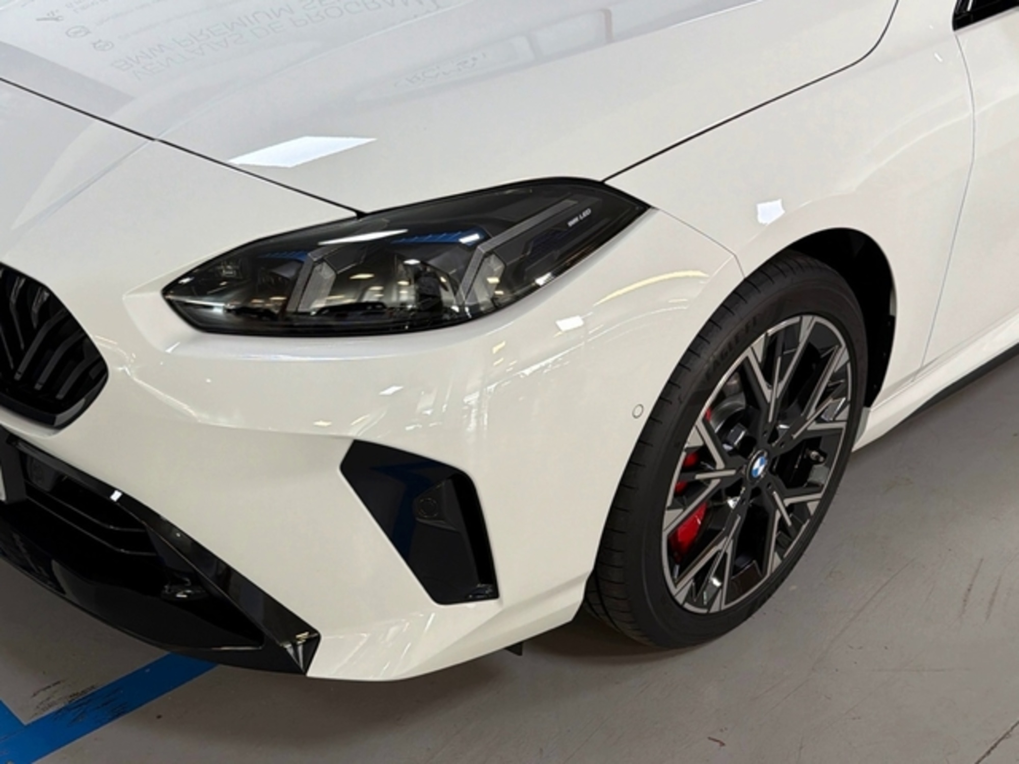 Renting BMW Serie 2 218d Gran Coupe 110 kW (150 CV) 13
