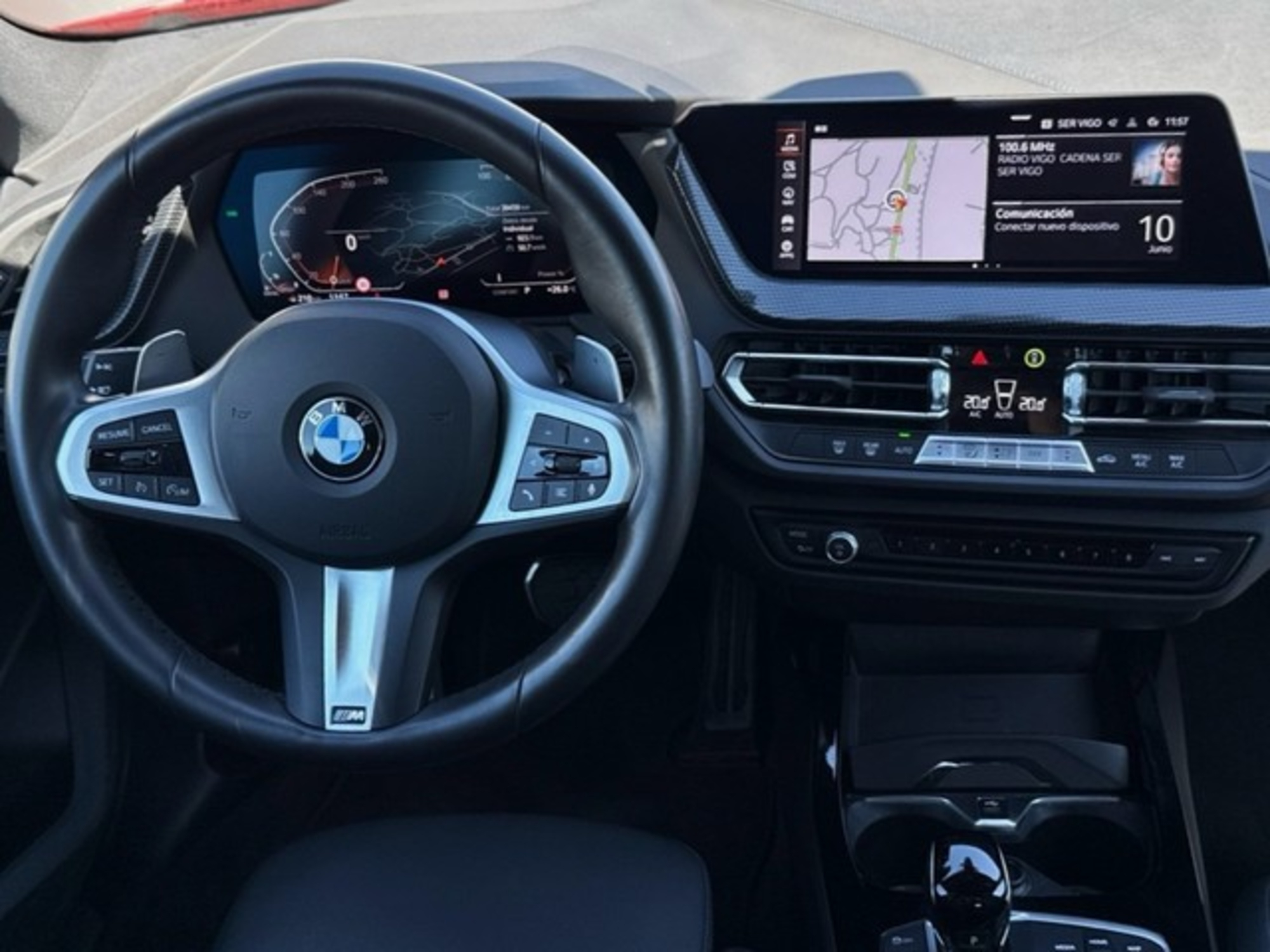 Renting BMW Serie 2 218d Gran Coupe 110 kW (150 CV) 2 1
