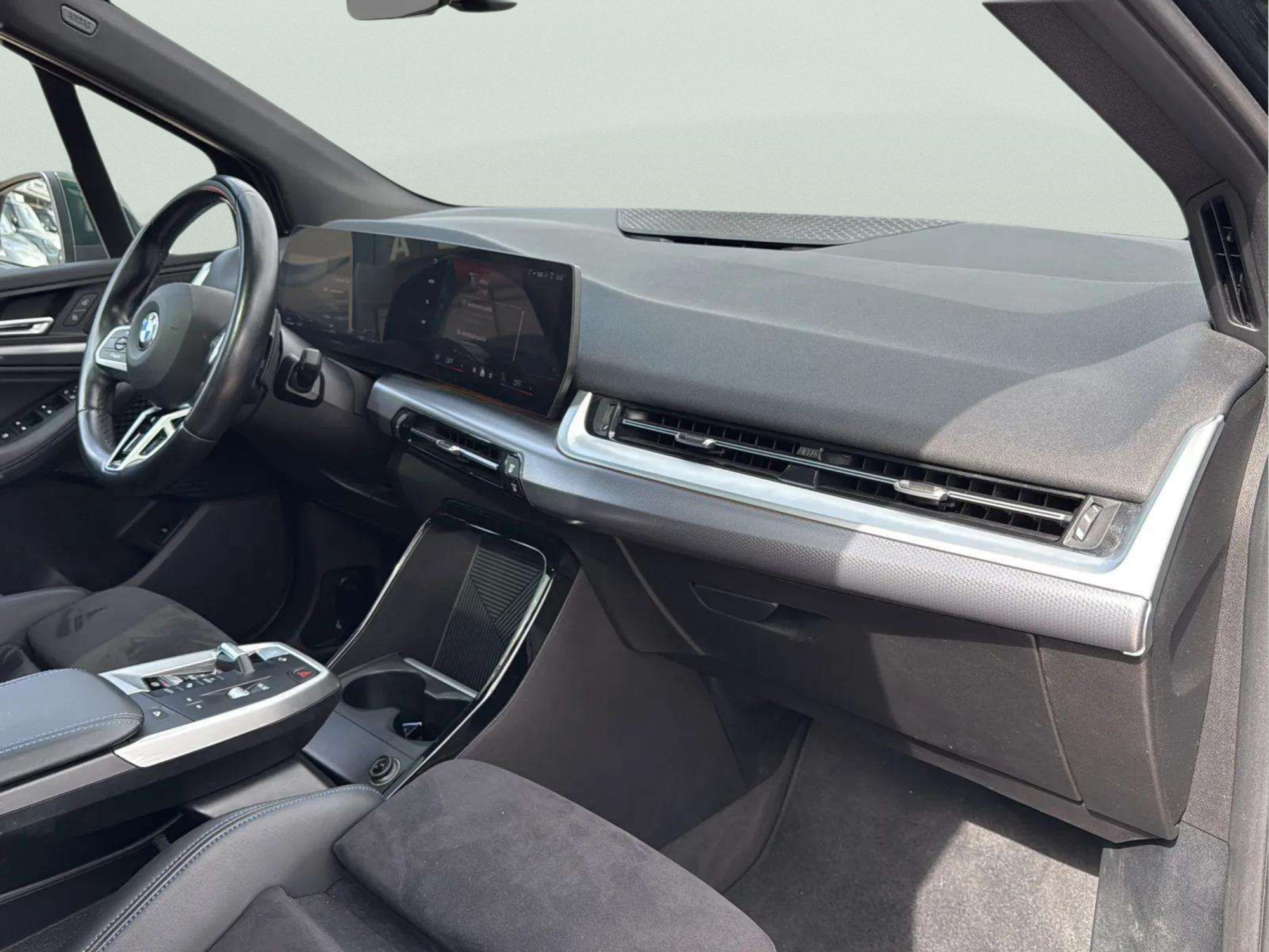 Renting BMW Serie 2 218i Active Tourer 100 kW (136 CV) 2