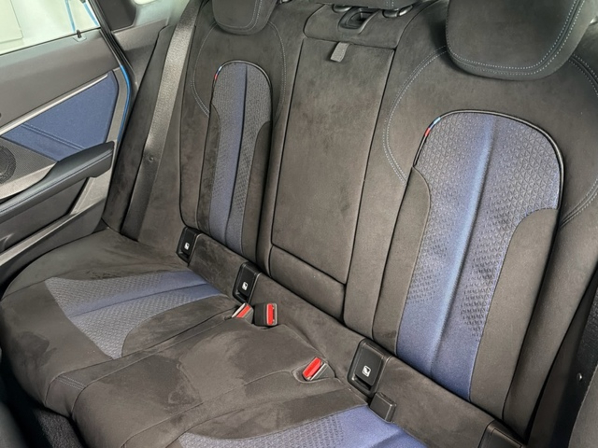 Renting BMW Serie 2 218i Gran Coupe 103 kW (140 CV) 1