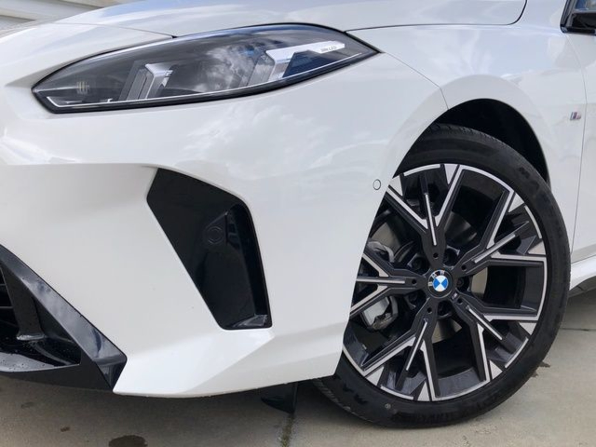 Renting BMW Serie 2 220d Gran Coupe 120 kW (163 CV) 5 2