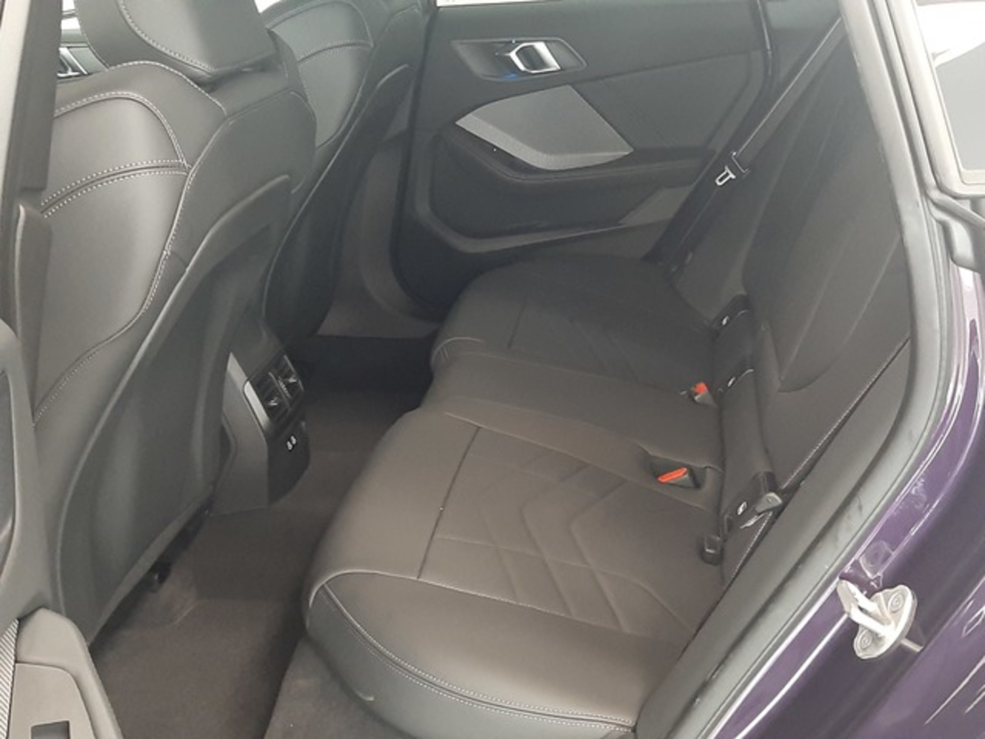 Renting BMW Serie 2 220d Gran Coupe 120 kW (163 CV) 5 3