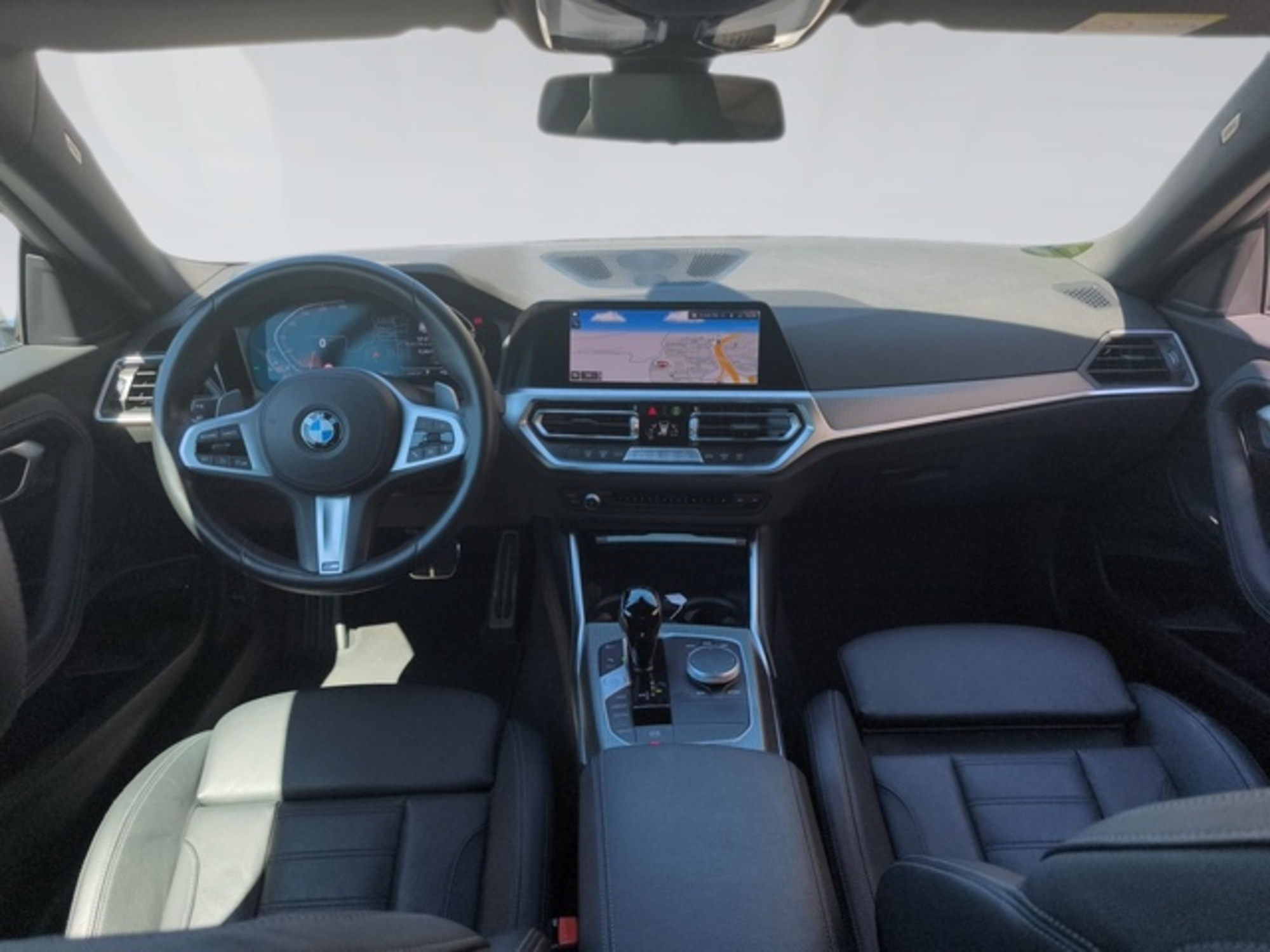 Renting BMW Serie 2 220i Coupe 135 kW (184 CV)