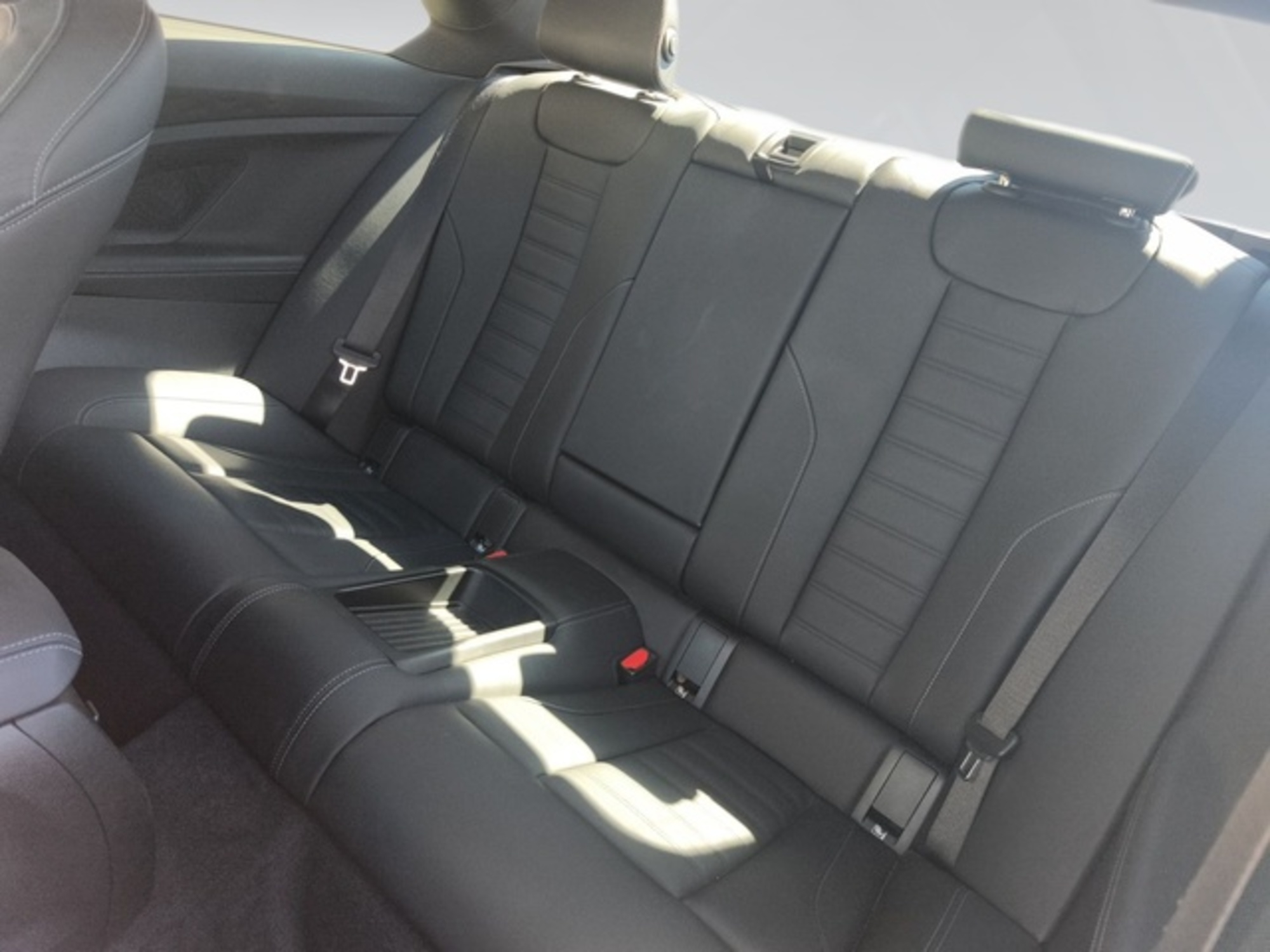 Renting BMW Serie 2 220i Coupe 135 kW (184 CV)