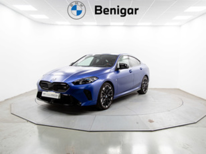 Renting BMW Serie 2 M235i xDrive Gran Coupe 221 kW (300 CV) 1