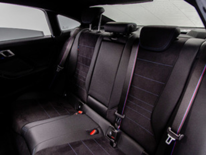Renting BMW Serie 2 M235i xDrive Gran Coupe 221 kW (300 CV) 1