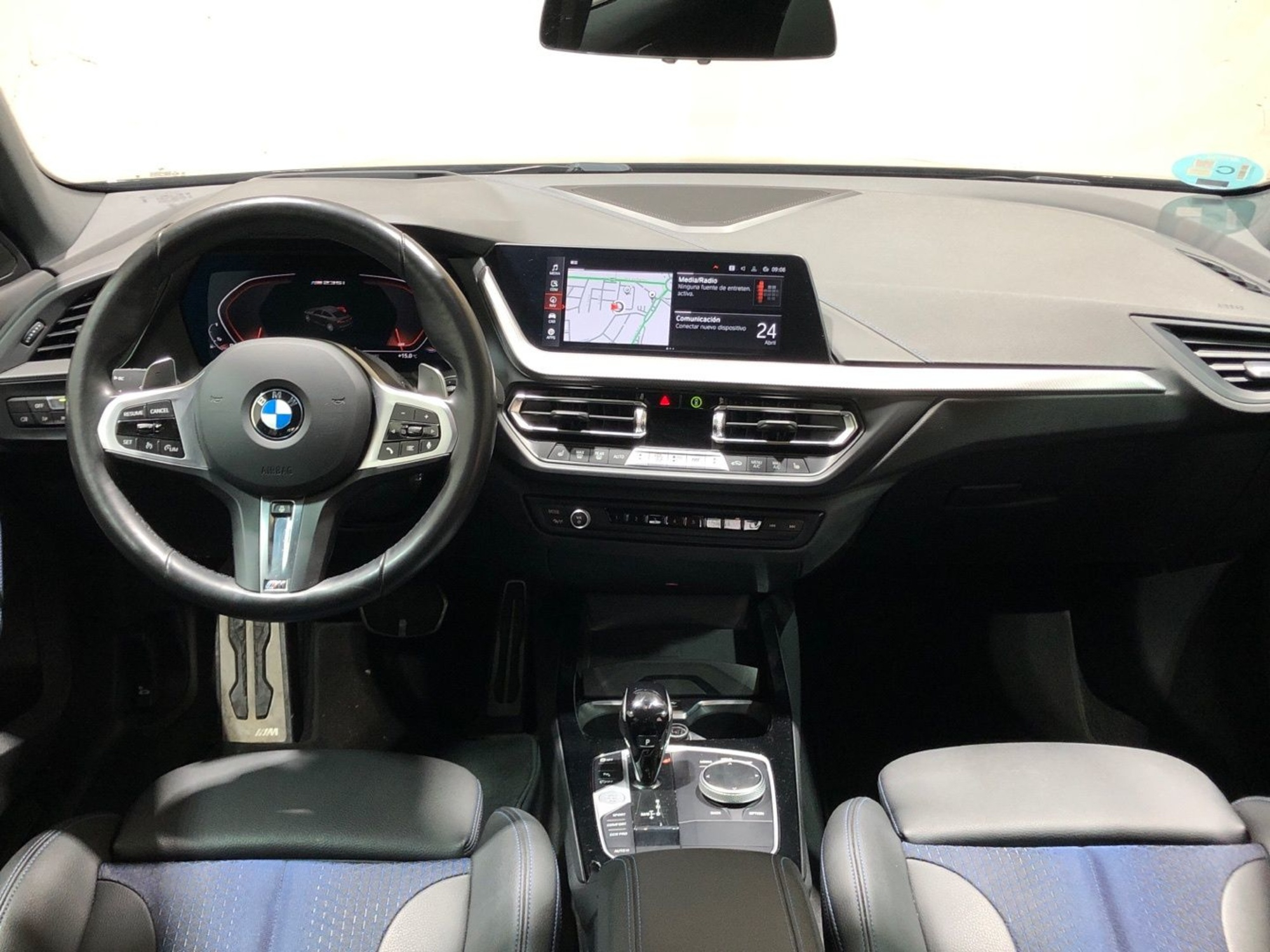Renting BMW Serie 2 M235i xDrive Gran Coupe 225 kW (306 CV)