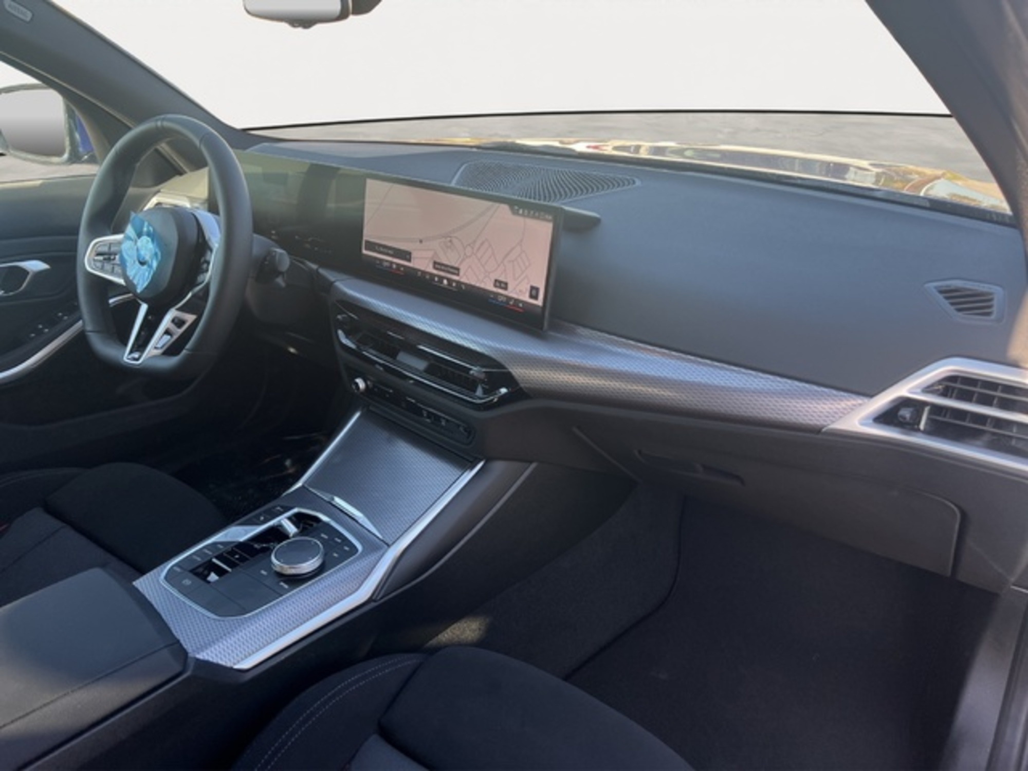 Renting BMW Serie 3 318d 110 kW (150 CV) 11 3