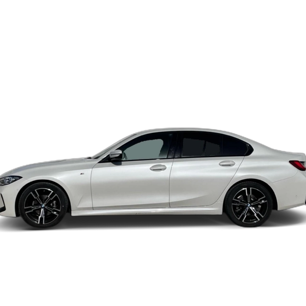 Renting BMW Serie 3 318d 110 kW (150 CV) 31