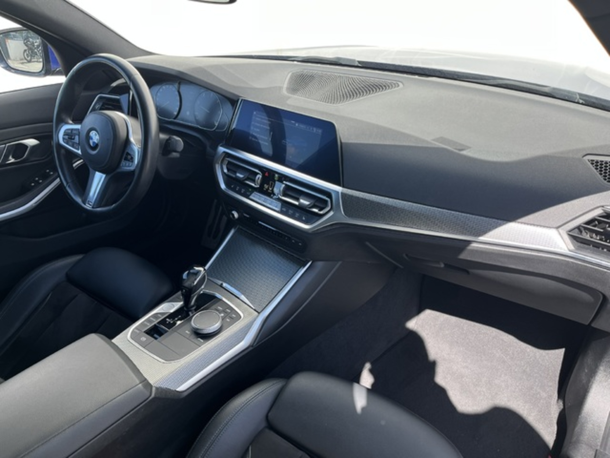 Renting BMW Serie 3 318d 110 kW (150 CV)