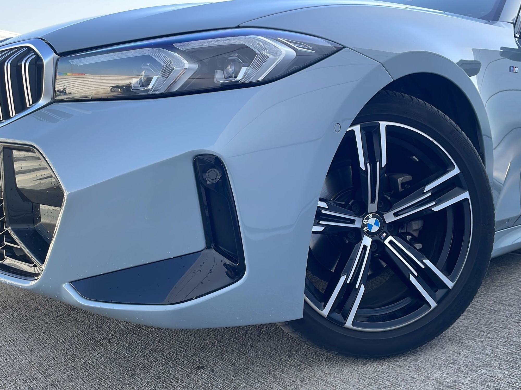 Renting BMW Serie 3 318d 110 kW (150 CV) 19