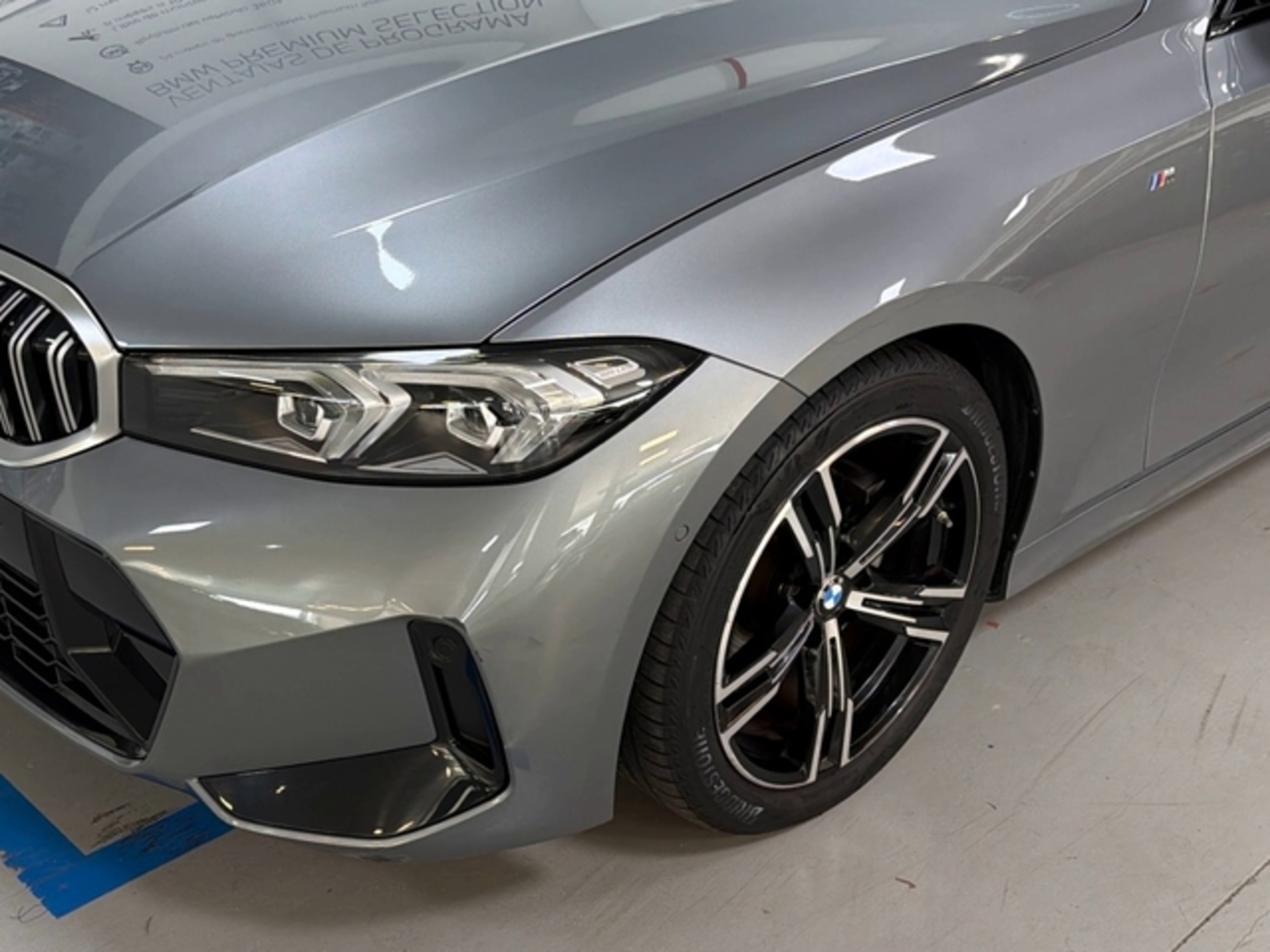 Renting BMW Serie 3 318d Touring 110 kW (150 CV) 6 4