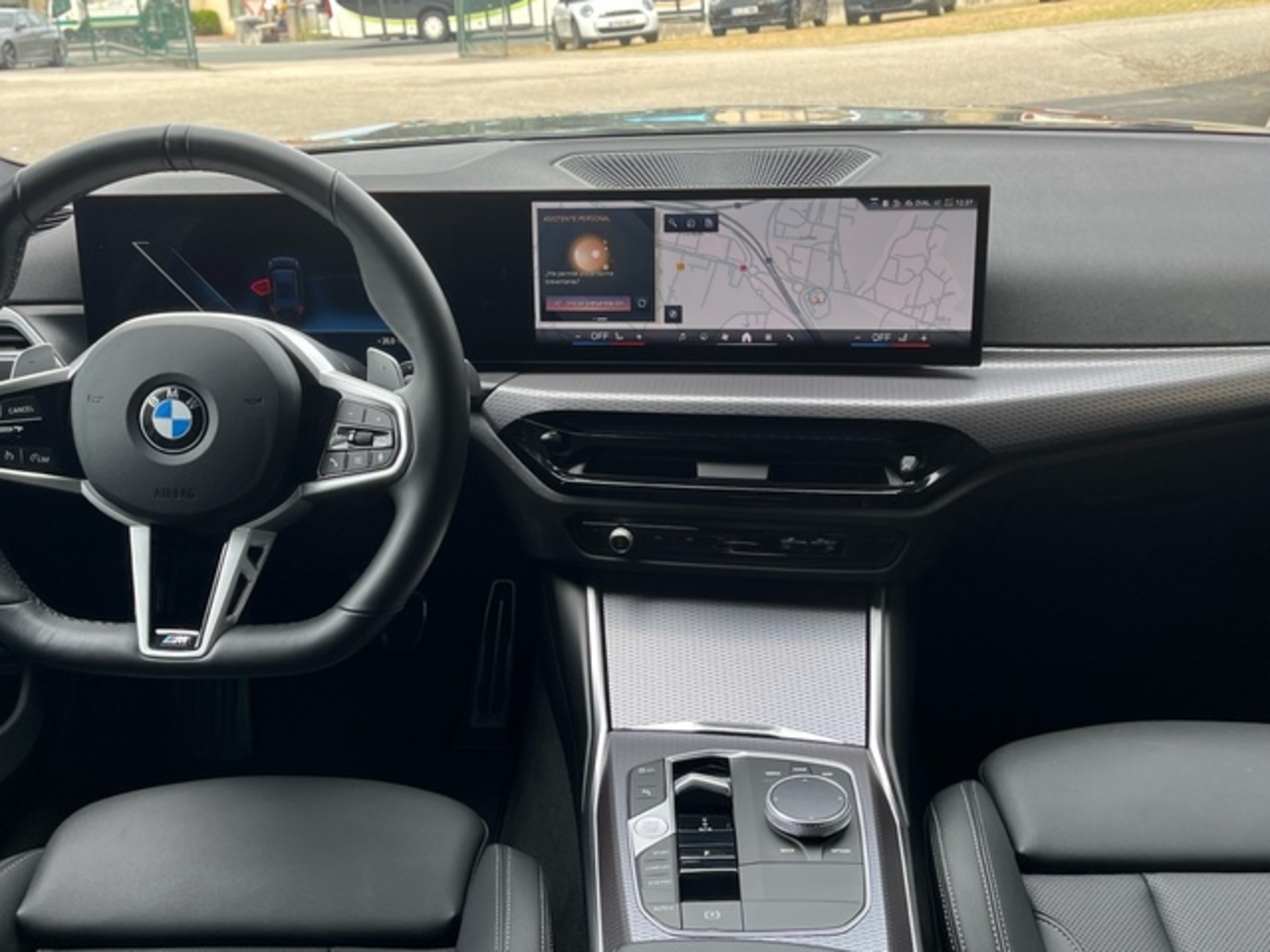Renting BMW Serie 3 320d xDrive Touring 140 kW (190 CV) 2 1