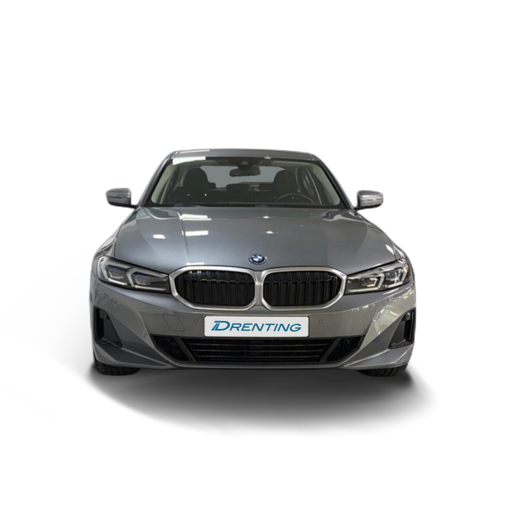 Renting BMW Serie 3 320e 150 kW (204 CV)